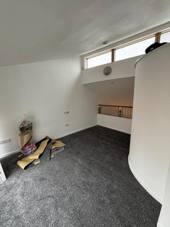 2 bedroom flat to rent, Clive Street, Bolton BL1