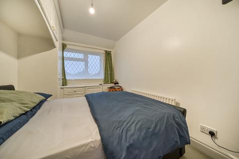 4 bedroom end of terrace house for sale, Bradenham Avenue, Welling