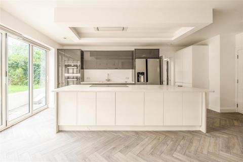 5 bedroom detached house to rent, Tivoli Road, Brighton
