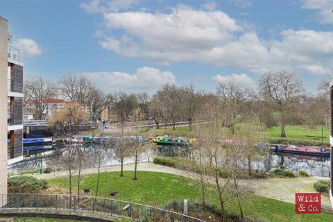 2 bedroom flat to rent, Essex Wharf, Hackney