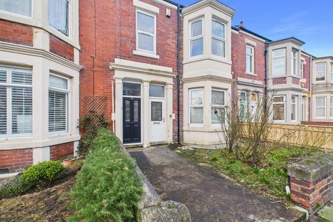 2 bedroom apartment to rent, Naters Street, Whitley Bay