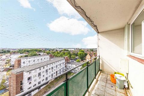 1 bedroom flat to rent, Rennie Estate, London SE16