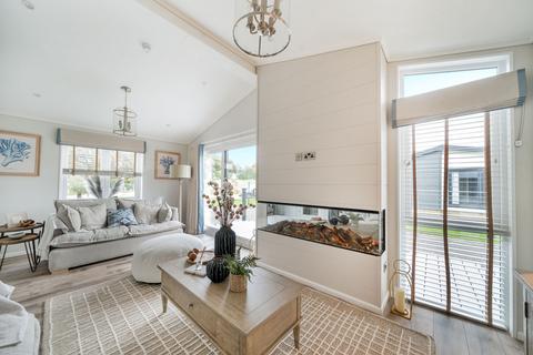 2 bedroom park home for sale, Christchurch, Dorset, BH6