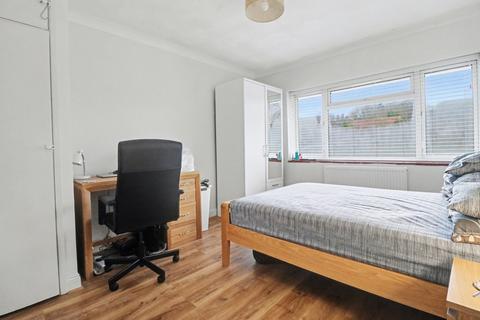 2 bedroom flat for sale, Midlands Estate, Southampton SO30