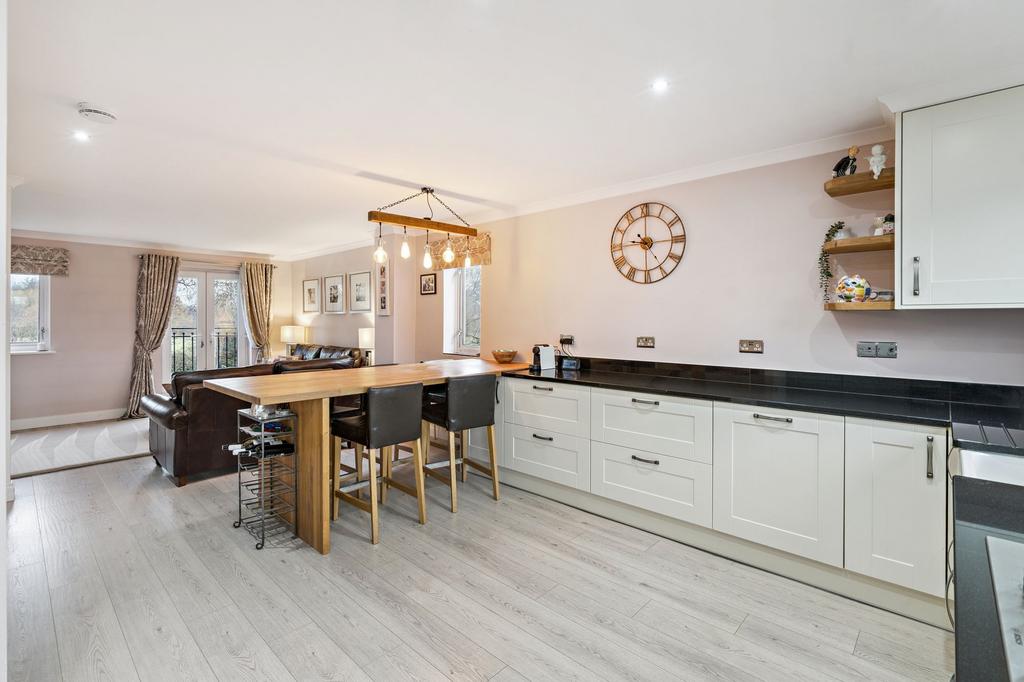 Lounge/Kitchen