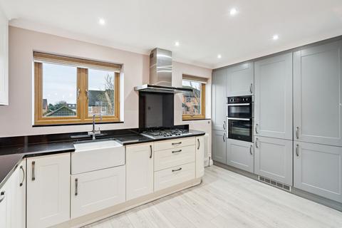 4 bedroom townhouse for sale, Lindsey Road, Denham, UB9