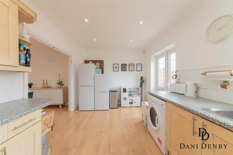 3 bedroom detached house for sale, Cranmer Road, Edgware HA8