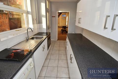 2 bedroom terraced house for sale, Pool Road, Leicester