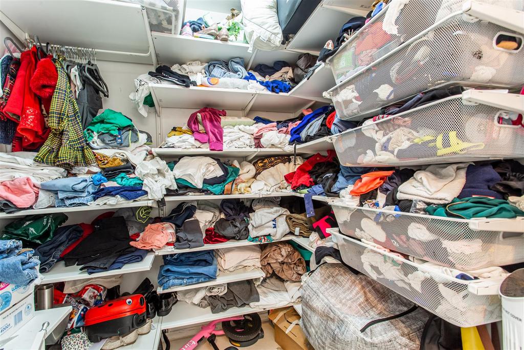 Walk In Wardrobe