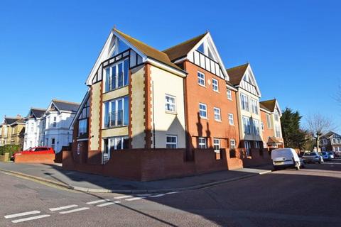 2 bedroom flat to rent, Amelia Court, Winchester Park Road, Sandown