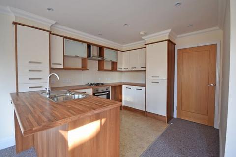 2 bedroom flat to rent, Amelia Court, Winchester Park Road, Sandown