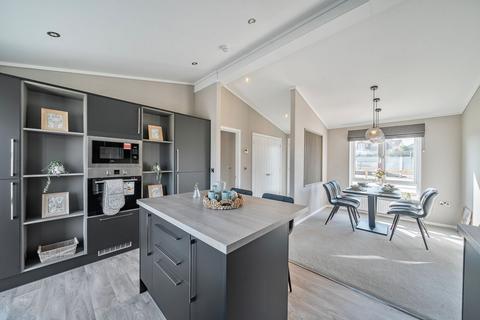 2 bedroom park home for sale, Christchurch, Dorset, BH6