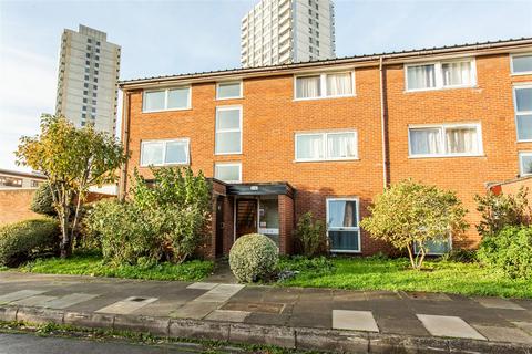 1 bedroom flat to rent, Regent Square, Bow, E3