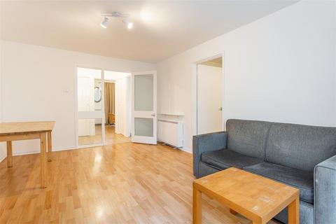1 bedroom flat to rent, Regent Square, Bow, E3
