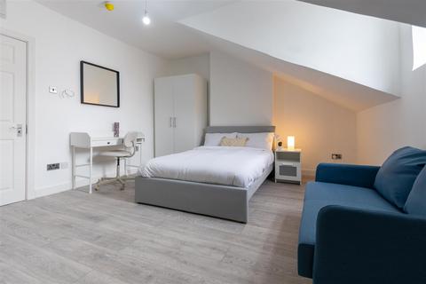 Studio to rent, St. Marys Road, Ealing, W5