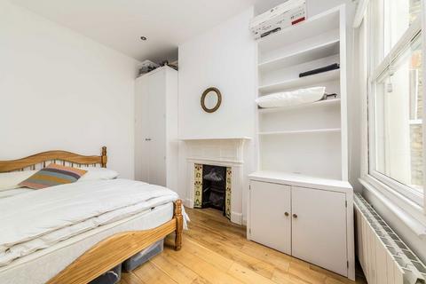 2 bedroom flat to rent, Cavendish Road, London SW12