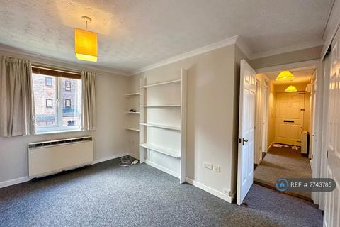 2 bedroom flat to rent, Berlington Court, Bristol, BS1