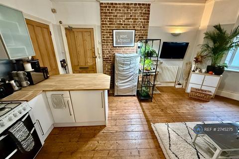1 bedroom flat to rent, Grand Avenue, Hove, BN3