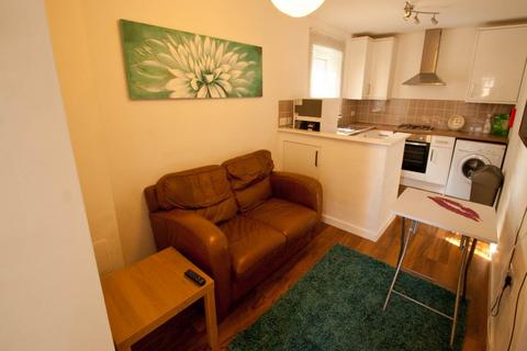 undefined, Saxton Court, Gillingham,