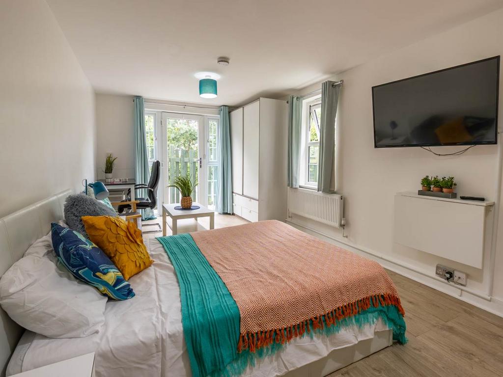 1 GL-Student-Accommod