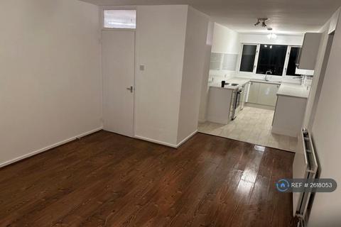 2 bedroom flat to rent, Glamis House, Brentwood, CM14