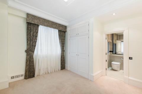3 bedroom flat to rent, Princes Gate, London, SW7