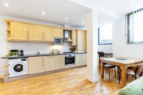 2 bedroom flat to rent, Cube House, Spa Road, London SE16