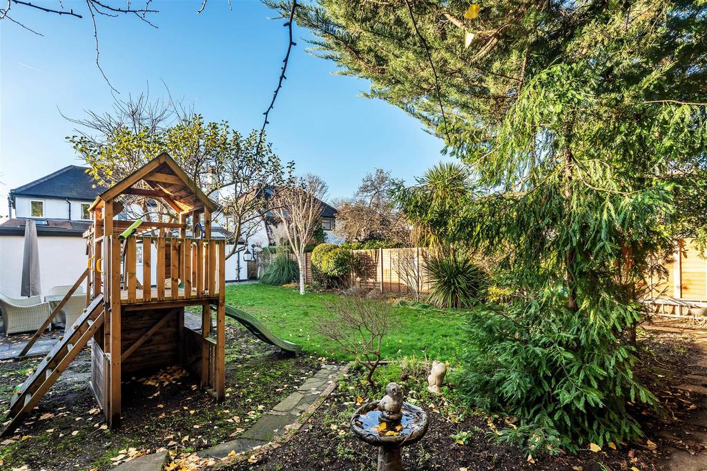 April-Cottage-36.jpg
