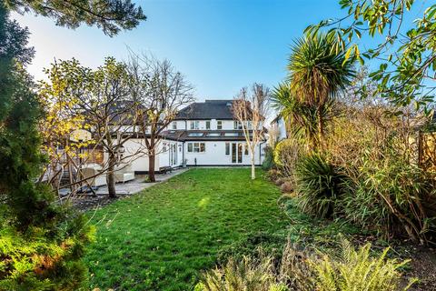 undefined, SQUIRRELS WAY, EPSOM, KT18