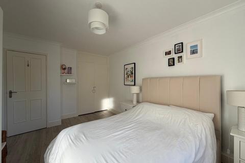 1 bedroom flat to rent, Parrs Close, South Croydon CR2