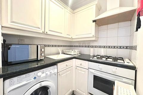 1 bedroom flat to rent, Warwick Road, Kensington, W14