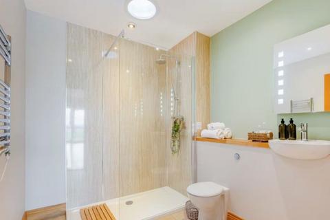 undefined, Bedrooms, High Road, Strathkinness