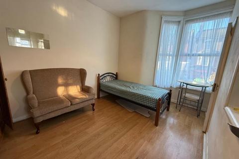 Property to rent, Hornsey Park Road, Wood Green