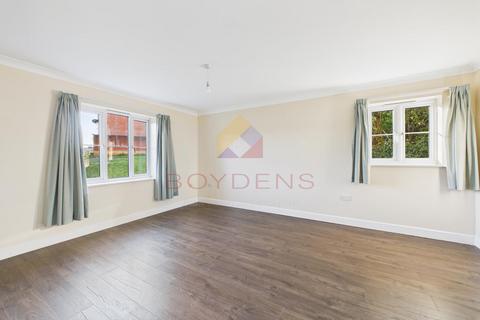 2 bedroom apartment for sale, Oxton Close, Colchester CO5