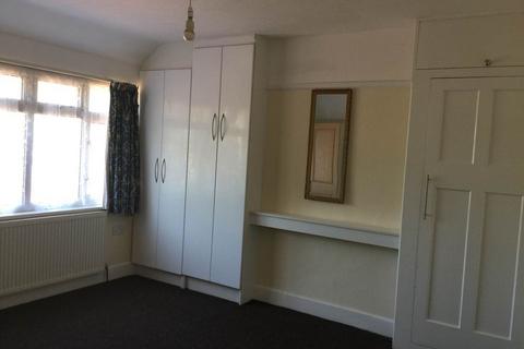 undefined, HOUNSLOW TW5