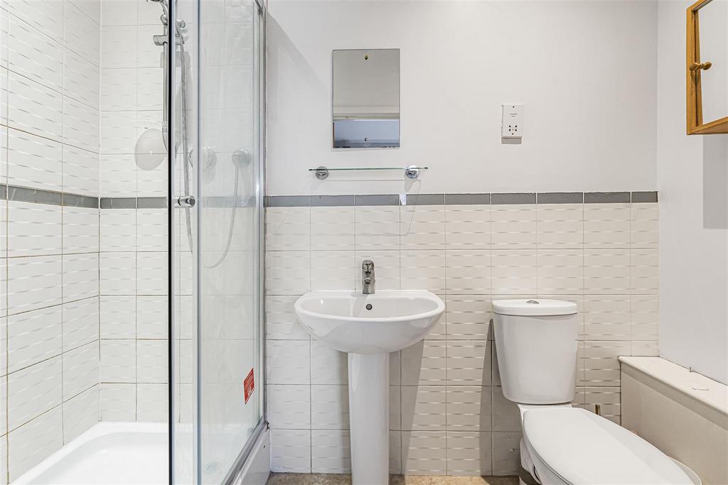 3 67078.jpg