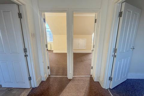 2 bedroom flat to rent, York Avenue, Hunstanton