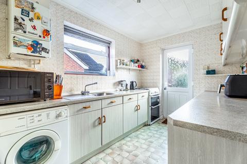 3 bedroom bungalow for sale, Orchard Drive, St. Albans AL2