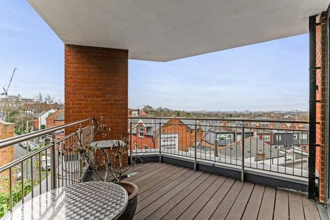 3 bedroom flat to rent, The Lightworks Apartments, Devonshire Place, London NW2