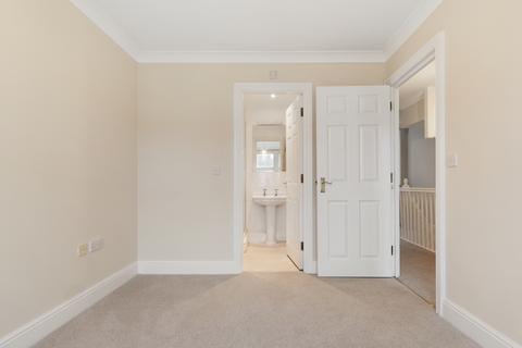 3 bedroom house to rent, Kingston Road, London SW20