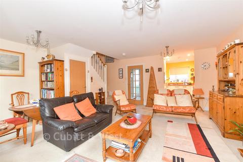 2 bedroom terraced house for sale, Lloyd Road, Chichester, West Sussex
