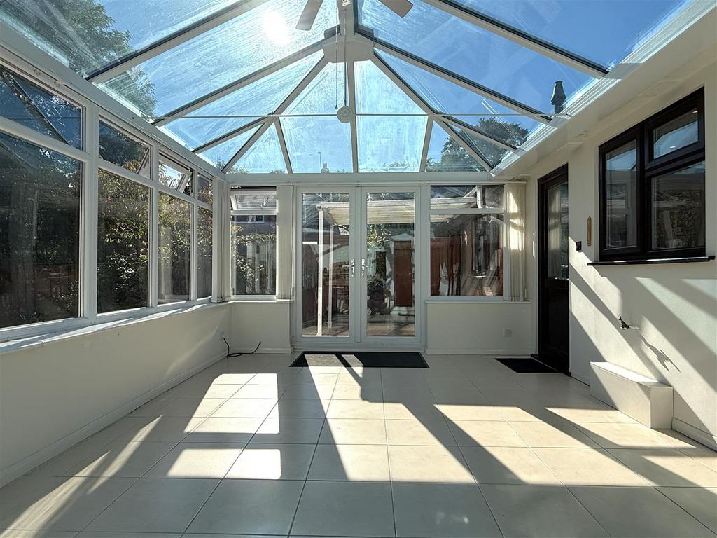Conservatory1.JPG