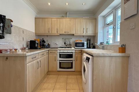 undefined, Dippons Mill Close, Tettenhall Wood