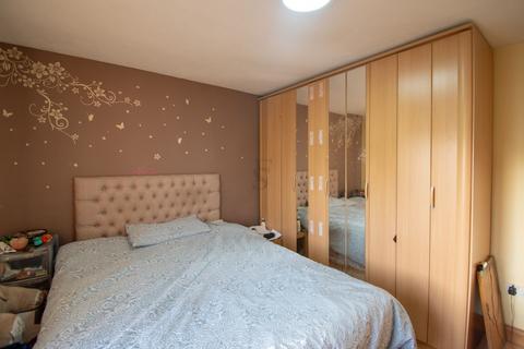 4 bedroom semi-detached house for sale, Armadale Drive, Leicester