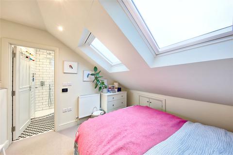 3 bedroom property to rent, Ravenslea Road, SW12