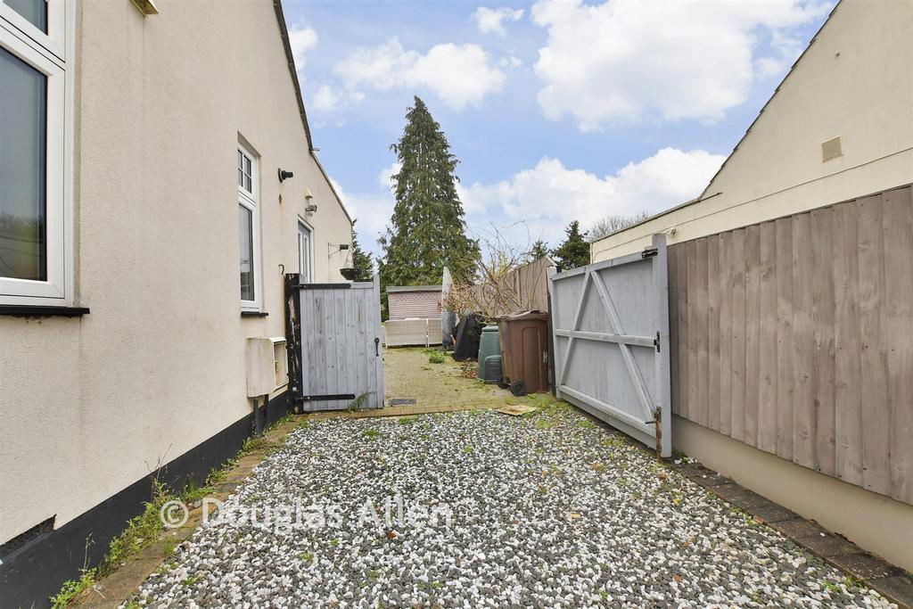 Driveway/Parking