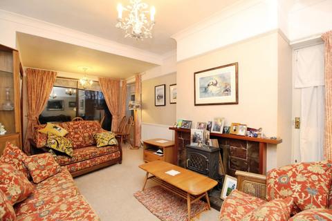 3 bedroom detached house for sale, Clifton Grove, Denbighshire LL18