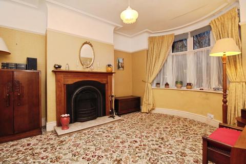 3 bedroom detached house for sale, Clifton Grove, Denbighshire LL18