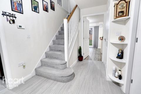 4 bedroom detached house for sale, Gregory Way, Wigston