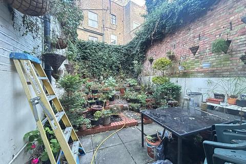 1 bedroom flat to rent, Warwick Road, Kensington, W14